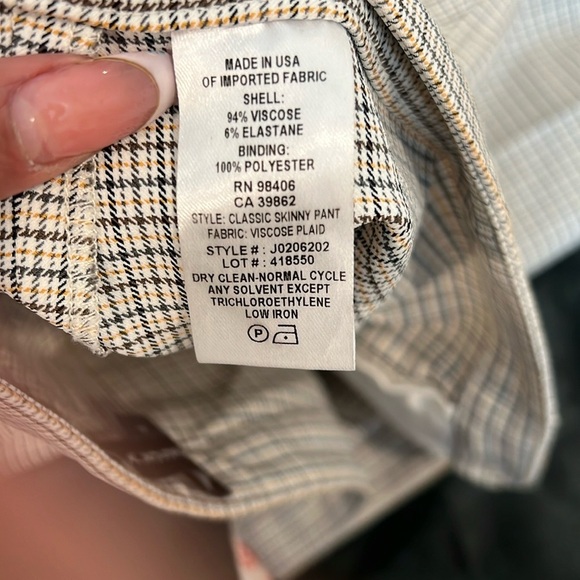 🔥Theory Women’s Checkered Pants🔥 - Picture 5 of 9